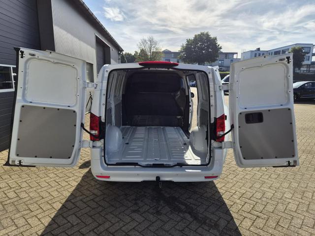 Mercedes-Benz Vito 114 PRO L2 2.0 CDI 136PS Automatik 2,8t 2-Sitzer Chrompaket innen AHK Klimaautomatik Bluetooth DAB Apple CarPlay Android Auto PDC v+h R&uuml;ckf.Kamera Tempomat Ganzj.Reifen 