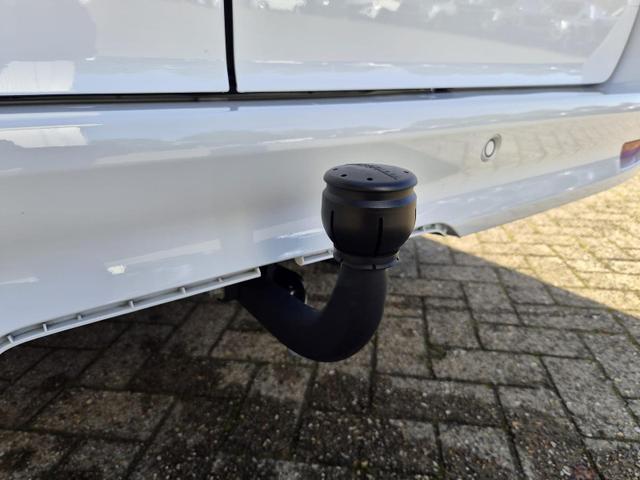 Mercedes-Benz Vito 114 PRO L2 2.0 CDI 136PS Automatik 2,8t 2-Sitzer Chrompaket innen AHK Klimaautomatik Bluetooth DAB Apple CarPlay Android Auto PDC v+h R&uuml;ckf.Kamera Tempomat Ganzj.Reifen 