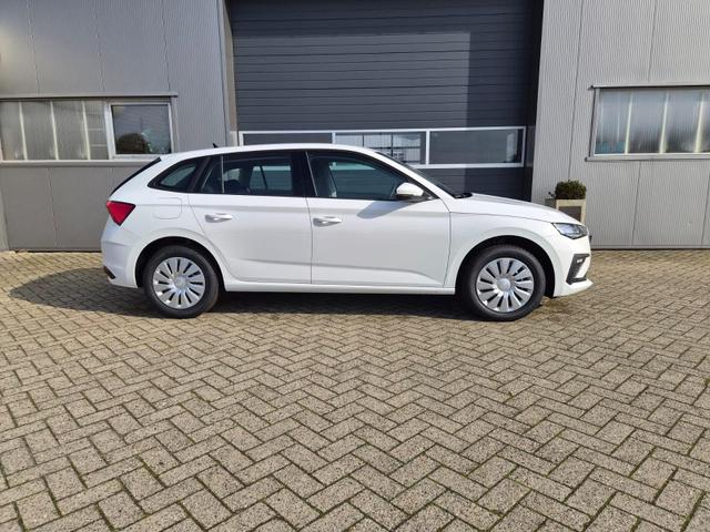 Skoda Scala 1.0 TSI 115PS Selection AHK schwenkb. Klimaautomatik Sitzheizung PDC R&uuml;ckf.Kamera Apple CarPlay Android Auto 