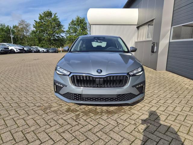 Skoda Scala 1.0 TSI 115PS Selection AHK schwenkb. Klimaautomatik Sitzheizung PDC R&uuml;ckf.Kamera Apple CarPlay Android Auto 