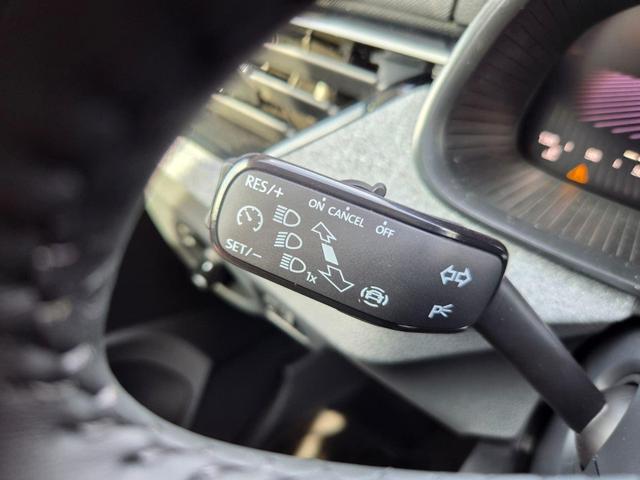 Skoda Scala 1.0 TSI 115PS Selection AHK schwenkb. Klimaautomatik Sitzheizung PDC R&uuml;ckf.Kamera Apple CarPlay Android Auto 