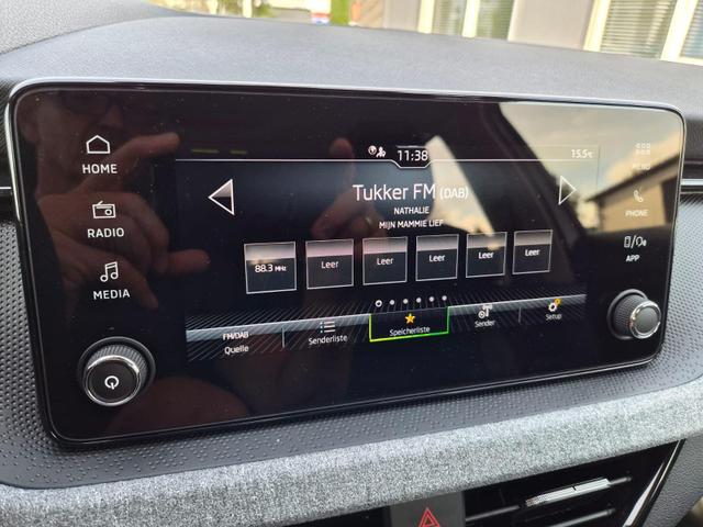 Skoda Scala 1.0 TSI 115PS Selection AHK schwenkb. Klimaautomatik Sitzheizung PDC R&uuml;ckf.Kamera Apple CarPlay Android Auto 