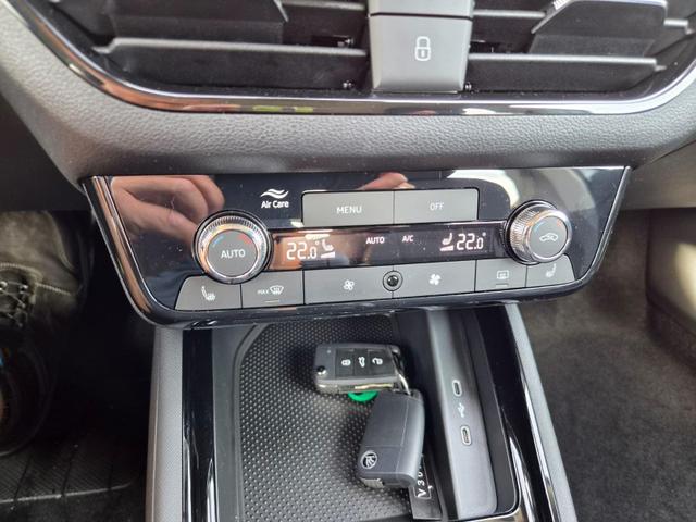 Skoda Scala 1.0 TSI 115PS Selection AHK schwenkb. Klimaautomatik Sitzheizung PDC R&uuml;ckf.Kamera Apple CarPlay Android Auto 