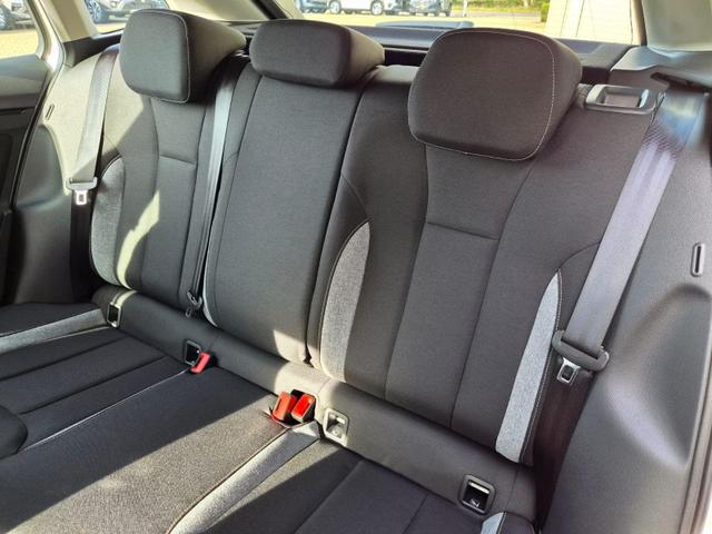 Skoda Scala 1.0 TSI 115PS DSG Selection Klimaautomatik Sitzheizung PDC R&uuml;ckf.Kamera Apple CarPlay Android Auto 