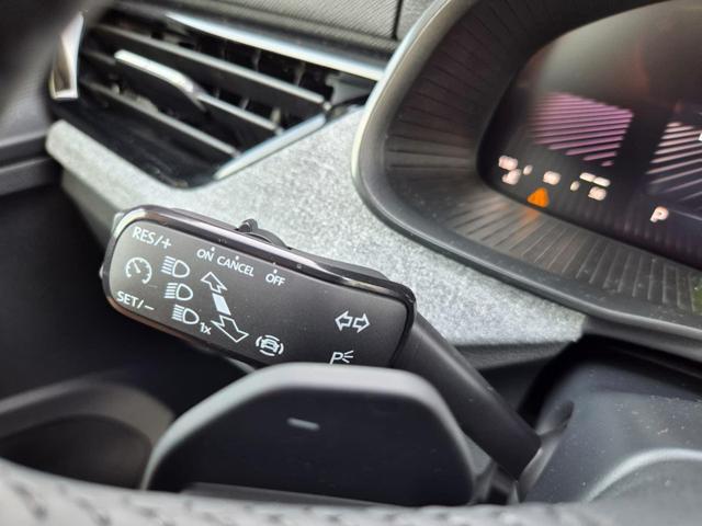 Skoda Scala 1.0 TSI 115PS DSG Selection Klimaautomatik Sitzheizung PDC R&uuml;ckf.Kamera Apple CarPlay Android Auto 