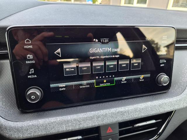 Skoda Scala 1.0 TSI 115PS DSG Selection Klimaautomatik Sitzheizung PDC R&uuml;ckf.Kamera Apple CarPlay Android Auto 