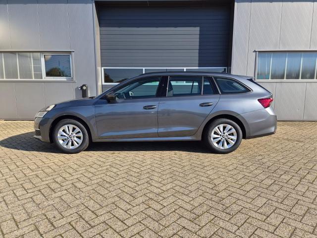 Skoda Octavia Combi - 1.5 TSI 150PS m-HEV DSG Selection AHK Klimaautomatik PDC v+h R&uuml;ckf.Kamera Sitzheizung Apple CarPlay Android Auto 16"LM