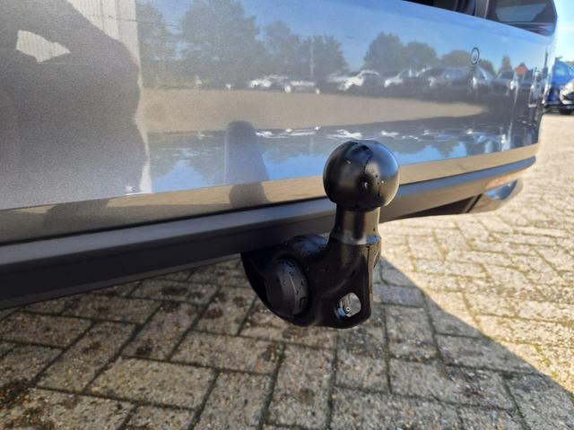 Skoda Octavia Combi 1.5 TSI 150PS m-HEV DSG Selection AHK Klimaautomatik PDC v+h R&uuml;ckf.Kamera Sitzheizung Apple CarPlay Android Auto 16"LM 