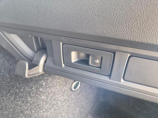 Skoda Octavia Combi 1.5 TSI 150PS m-HEV DSG Selection AHK Klimaautomatik PDC v+h R&uuml;ckf.Kamera Sitzheizung Apple CarPlay Android Auto 16"LM 