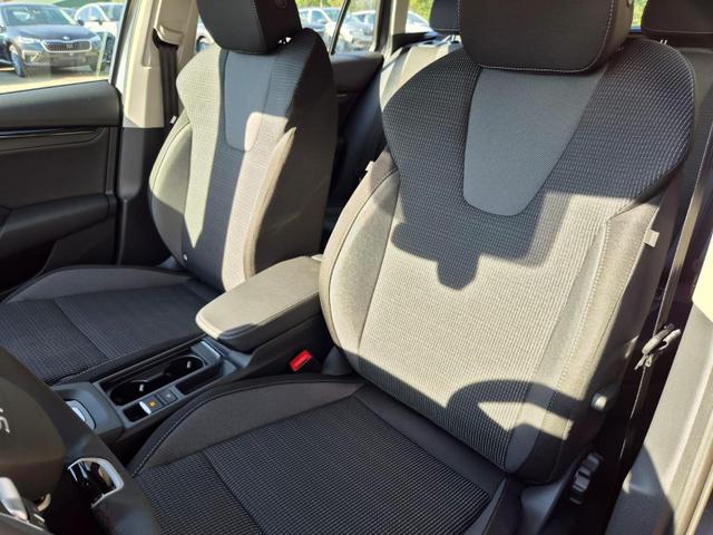 Skoda Octavia Combi 1.5 TSI 150PS m-HEV DSG Selection AHK Klimaautomatik PDC v+h R&uuml;ckf.Kamera Sitzheizung Apple CarPlay Android Auto 16"LM 
