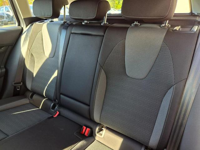 Skoda Octavia Combi 1.5 TSI 150PS m-HEV DSG Selection AHK Klimaautomatik PDC v+h R&uuml;ckf.Kamera Sitzheizung Apple CarPlay Android Auto 16"LM 