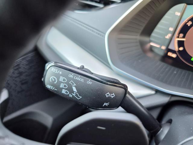 Skoda Octavia Combi 1.5 TSI 150PS m-HEV DSG Selection AHK Klimaautomatik PDC v+h R&uuml;ckf.Kamera Sitzheizung Apple CarPlay Android Auto 16"LM 