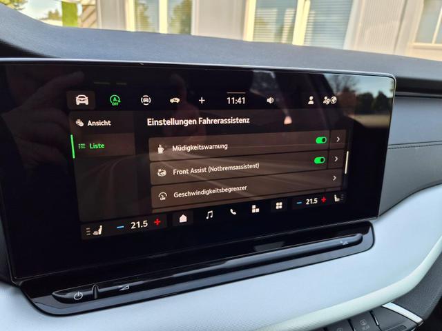 Skoda Octavia Combi 1.5 TSI 150PS m-HEV DSG Selection AHK Klimaautomatik PDC v+h R&uuml;ckf.Kamera Sitzheizung Apple CarPlay Android Auto 16"LM 