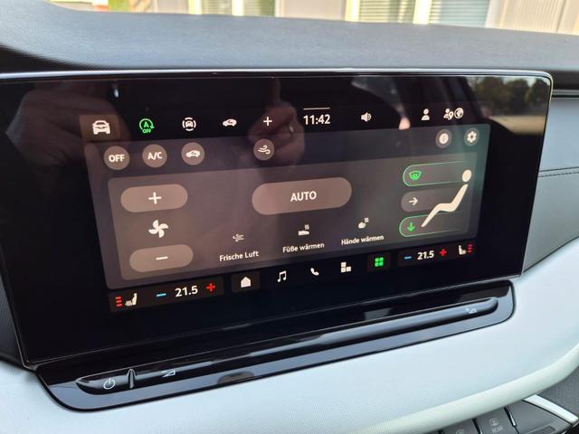 Skoda Octavia Combi 1.5 TSI 150PS m-HEV DSG Selection AHK Klimaautomatik PDC v+h R&uuml;ckf.Kamera Sitzheizung Apple CarPlay Android Auto 16"LM 