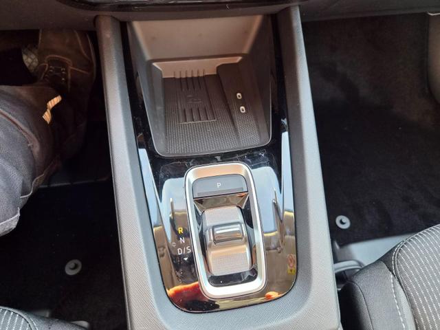 Skoda Octavia Combi 1.5 TSI 150PS m-HEV DSG Selection AHK Klimaautomatik PDC v+h R&uuml;ckf.Kamera Sitzheizung Apple CarPlay Android Auto 16"LM 