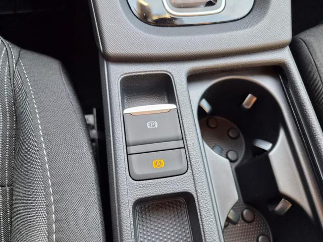 Skoda Octavia Combi 1.5 TSI 150PS m-HEV DSG Selection AHK Klimaautomatik PDC v+h R&uuml;ckf.Kamera Sitzheizung Apple CarPlay Android Auto 16"LM 