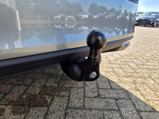 Skoda Octavia Combi 1.5 TSI 150PS m-HEV DSG Selection AHK Klimaautomatik PDC v+h R&uuml;ckf.Kamera Sitzheizung Apple CarPlay Android Auto 16"LM 