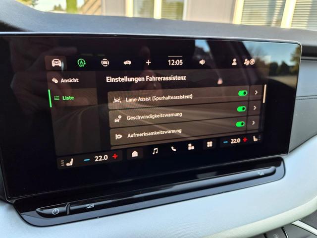 Skoda Octavia Combi 1.5 TSI 150PS m-HEV DSG Selection AHK Klimaautomatik PDC v+h R&uuml;ckf.Kamera Sitzheizung Apple CarPlay Android Auto 16"LM 