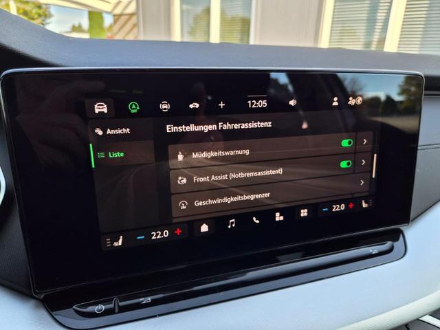 Skoda Octavia Combi 1.5 TSI 150PS m-HEV DSG Selection AHK Klimaautomatik PDC v+h R&uuml;ckf.Kamera Sitzheizung Apple CarPlay Android Auto 16"LM 