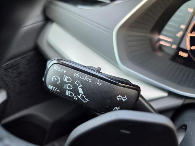 Skoda Octavia Combi 1.5 TSI 150PS m-HEV DSG Selection AHK Klimaautomatik PDC v+h R&uuml;ckf.Kamera Sitzheizung Apple CarPlay Android Auto 16"LM 