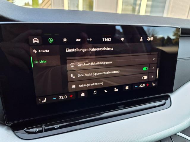 Skoda Octavia Combi 1.5 TSI 150PS m-HEV DSG Selection AHK Klimaautomatik PDC v+h R&uuml;ckf.Kamera Sitzheizung Apple CarPlay Android Auto 16"LM 