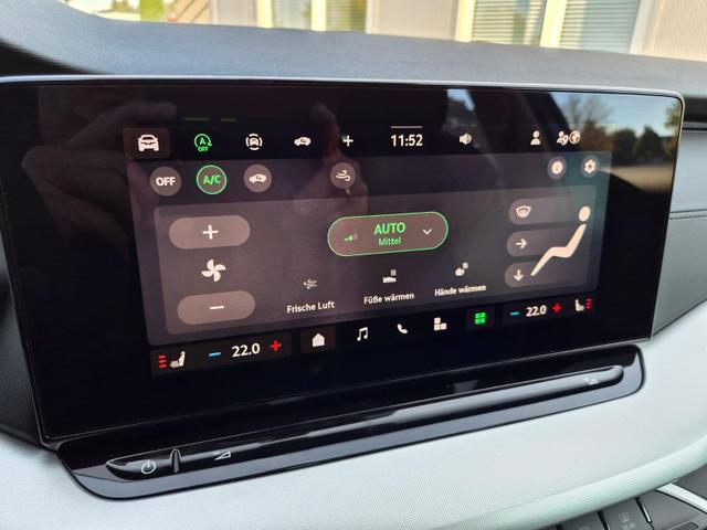 Skoda Octavia Combi 1.5 TSI 150PS m-HEV DSG Selection AHK Klimaautomatik PDC v+h R&uuml;ckf.Kamera Sitzheizung Apple CarPlay Android Auto 16"LM 