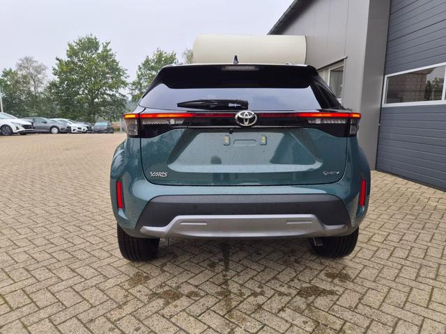 Toyota Yaris Cross 1.5-l 130PS HEV Automatik Style Matrix-LED 4xKamera elektr. Heckklappe Sitzheizung Lenkradheizung Klimaautomatik Navi Bluetooth wireless Apple CarPlay + Android Auto ACC PDC v+h 18"LM 