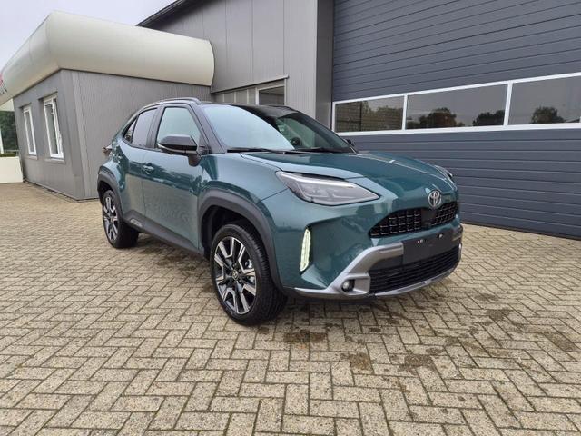 Toyota Yaris Cross 1.5-l 130PS HEV Automatik Style Matrix-LED 4xKamera elektr. Heckklappe Sitzheizung Lenkradheizung Klimaautomatik Navi Bluetooth wireless Apple CarPlay + Android Auto ACC PDC v+h 18"LM 