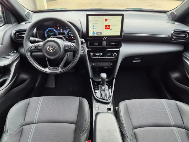 Toyota Yaris Cross 1.5-l 130PS HEV Automatik Style Matrix-LED 4xKamera elektr. Heckklappe Sitzheizung Lenkradheizung Klimaautomatik Navi Bluetooth wireless Apple CarPlay + Android Auto ACC PDC v+h 18"LM 