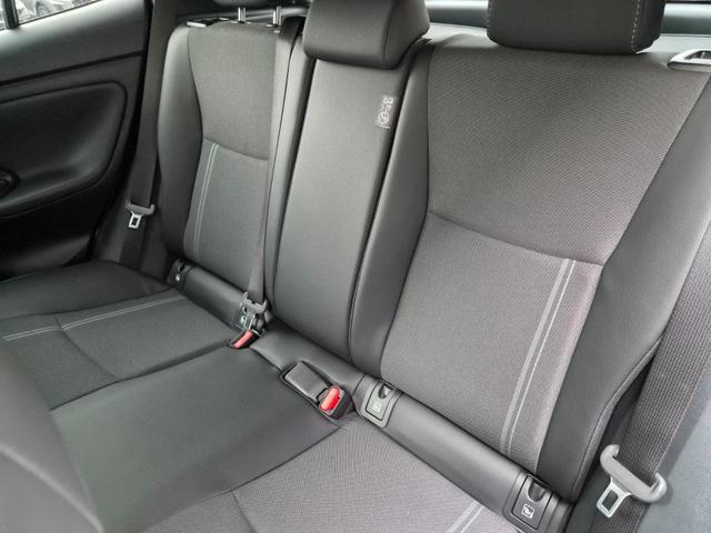 Toyota Yaris Cross 1.5-l 130PS HEV Automatik Style Matrix-LED 4xKamera elektr. Heckklappe Sitzheizung Lenkradheizung Klimaautomatik Navi Bluetooth wireless Apple CarPlay + Android Auto ACC PDC v+h 18"LM 