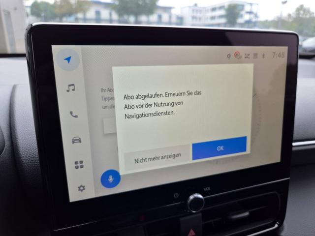 Toyota Yaris Cross 1.5-l 130PS HEV Automatik Style Matrix-LED 4xKamera elektr. Heckklappe Sitzheizung Lenkradheizung Klimaautomatik Navi Bluetooth wireless Apple CarPlay + Android Auto ACC PDC v+h 18"LM 