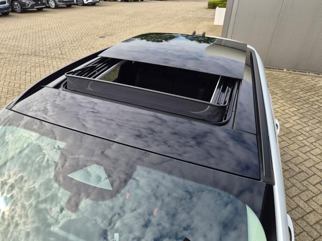 Ford Kuga Titanium 243PS PHEV Automatik elektr. PanoDach Sitzheizung v+h Lenkradheizung Frontscheibe beheizb. Klimaautomatik Navi SYNC4 Apple CarPlay Android Auto Touchscreen PDC 4xKamera 2xKeyless 17"LM vollelektr. Reichweite 66KM 
