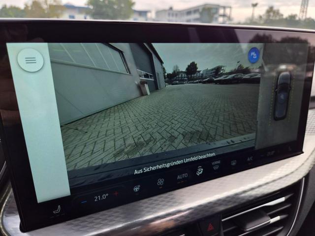 Ford Kuga Titanium 243PS PHEV Automatik elektr. PanoDach Sitzheizung v+h Lenkradheizung Frontscheibe beheizb. Klimaautomatik Navi SYNC4 Apple CarPlay Android Auto Touchscreen PDC 4xKamera 2xKeyless 17"LM vollelektr. Reichweite 66KM 