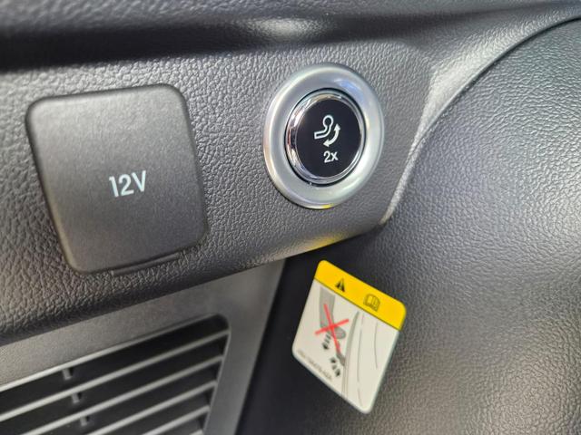 Ford Kuga Titanium 243PS PHEV Automatik schwenkb. AHK elektr. PanoDach Sitzheizung v+h Lenkradheizung Frontscheibe beheizb. Klimaautomatik Navi SYNC4 Apple CarPlay Android Auto Touchscreen PDC 4xKamera 2xKeyless 17"LM vollelektr. Reichweite 66KM 
