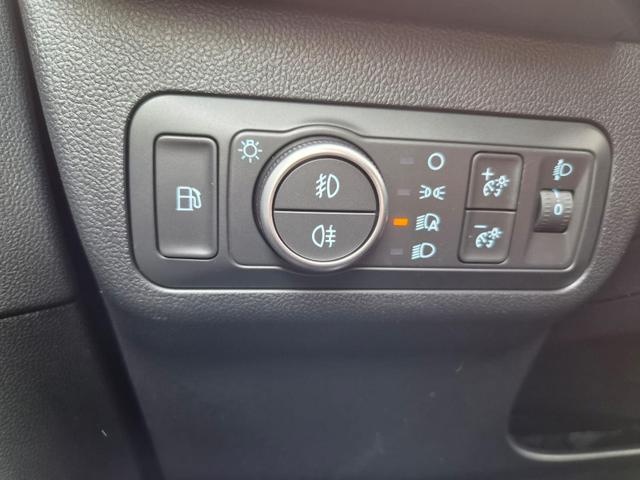Ford Kuga Titanium 243PS PHEV Automatik schwenkb. AHK elektr. PanoDach Sitzheizung v+h Lenkradheizung Frontscheibe beheizb. Klimaautomatik Navi SYNC4 Apple CarPlay Android Auto Touchscreen PDC 4xKamera 2xKeyless 17"LM vollelektr. Reichweite 66KM 