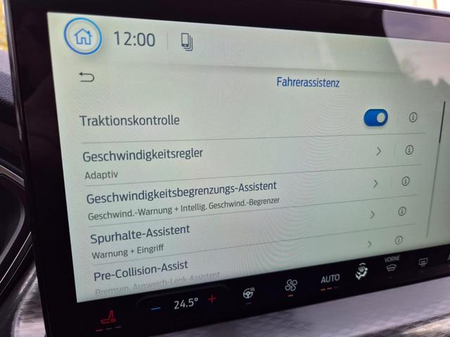 Ford Kuga Titanium 243PS PHEV Automatik schwenkb. AHK Sitzheizung v+h Lenkradheizung Frontscheibe beheizb. Klimaautomatik Navi SYNC4 Apple CarPlay Android Auto Touchscreen PDC 4xKamera 2xKeyless 17"LM vollelektr. Reichweite 66KM 