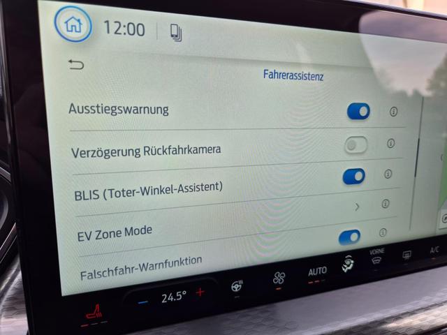 Ford Kuga Titanium 243PS PHEV Automatik schwenkb. AHK Sitzheizung v+h Lenkradheizung Frontscheibe beheizb. Klimaautomatik Navi SYNC4 Apple CarPlay Android Auto Touchscreen PDC 4xKamera 2xKeyless 17"LM vollelektr. Reichweite 66KM 