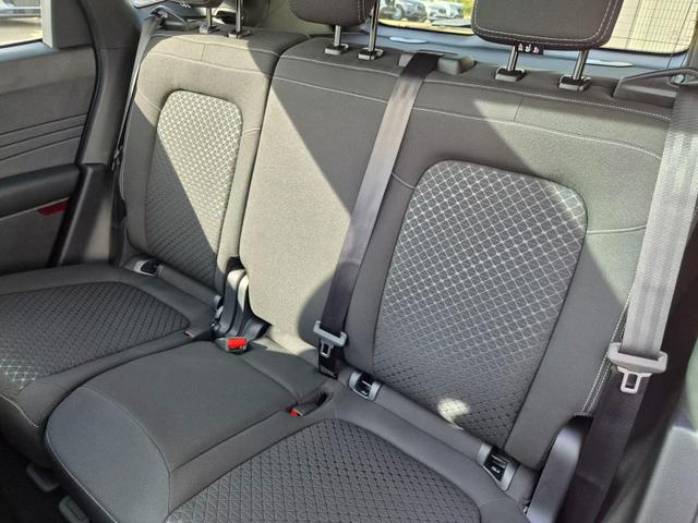 Ford Kuga Titanium 243PS PHEV Automatik schwenkb. AHK elektr. PanoDach Sitzheizung v+h Lenkradheizung Frontscheibe beheizb. Klimaautomatik Navi SYNC4 Apple CarPlay Android Auto Touchscreen PDC 4xKamera 2xKeyless 17"LM vollelektr. Reichweite 66KM 