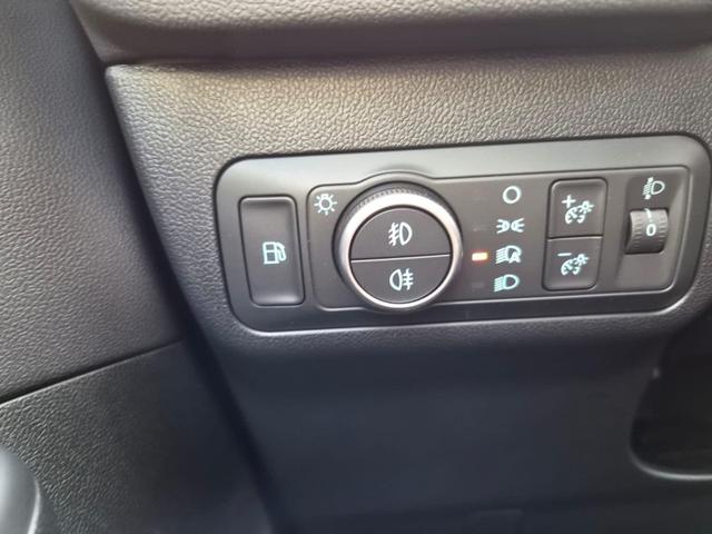 Ford Kuga Titanium 243PS PHEV Automatik schwenkb. AHK elektr. PanoDach Sitzheizung v+h Lenkradheizung Frontscheibe beheizb. Klimaautomatik Navi SYNC4 Apple CarPlay Android Auto Touchscreen PDC 4xKamera 2xKeyless 17"LM vollelektr. Reichweite 66KM 
