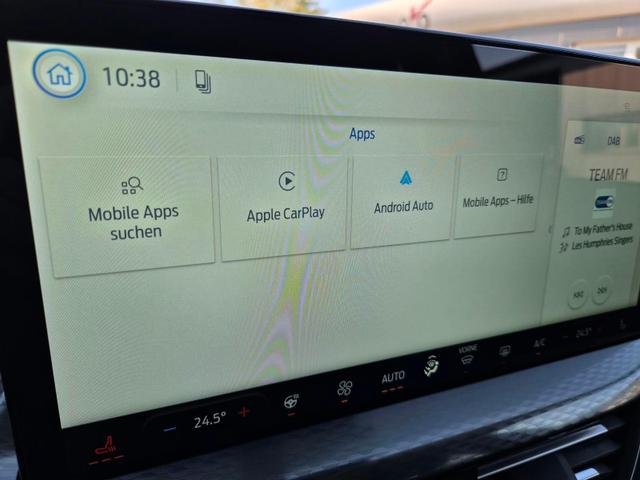 Ford Kuga Titanium 243PS PHEV Automatik elektr. PanoDach Sitzheizung v+h Lenkradheizung Frontscheibe beheizb. Klimaautomatik Navi SYNC4 Apple CarPlay Android Auto Touchscreen PDC 4xKamera 2xKeyless 17"LM vollelektr. Reichweite 66KM 