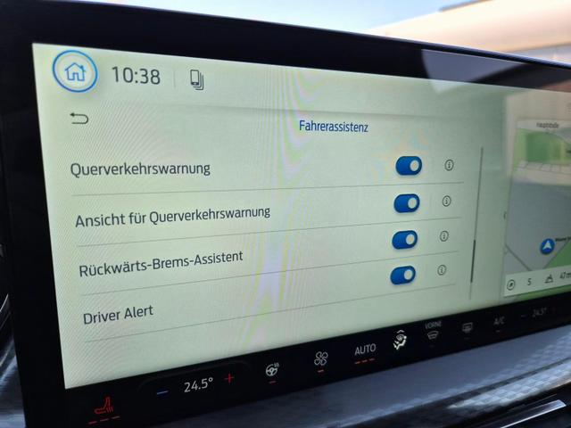 Ford Kuga Titanium 243PS PHEV Automatik elektr. PanoDach Sitzheizung v+h Lenkradheizung Frontscheibe beheizb. Klimaautomatik Navi SYNC4 Apple CarPlay Android Auto Touchscreen PDC 4xKamera 2xKeyless 17"LM vollelektr. Reichweite 66KM 