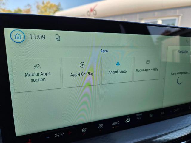 Ford Kuga Titanium 243PS PHEV Automatik elektr. PanoDach Sitzheizung v+h Lenkradheizung Frontscheibe beheizb. Klimaautomatik Navi SYNC4 Apple CarPlay Android Auto Touchscreen PDC 4xKamera 2xKeyless 17"LM vollelektr. Reichweite 66KM 