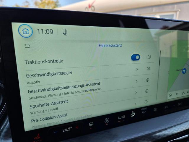 Ford Kuga Titanium 243PS PHEV Automatik elektr. PanoDach Sitzheizung v+h Lenkradheizung Frontscheibe beheizb. Klimaautomatik Navi SYNC4 Apple CarPlay Android Auto Touchscreen PDC 4xKamera 2xKeyless 17"LM vollelektr. Reichweite 66KM 