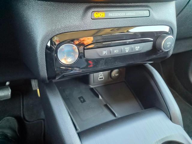 Ford Kuga Titanium 243PS PHEV Automatik elektr. PanoDach Sitzheizung v+h Lenkradheizung Frontscheibe beheizb. Klimaautomatik Navi SYNC4 Apple CarPlay Android Auto Touchscreen PDC 4xKamera 2xKeyless 17"LM vollelektr. Reichweite 66KM 