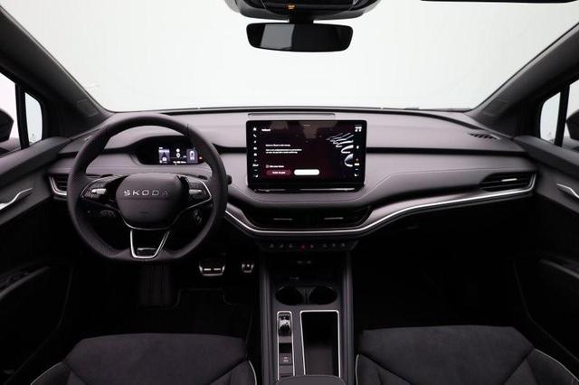 Skoda Elroq 85 Sportline 286PS Automatik schwenkb. AHK Teil-Leder Klimaautomatik Sitzheizung v+h Lenkradheizung Frontscheibe beheizb. ACC R&uuml;ckf.Kamera PDC wireless Apple Carplay Android Auto 2xKeyless 20-LM vollelektr. Reichweite 561Km 