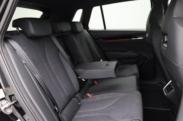 Skoda Elroq 85 Sportline 286PS Automatik schwenkb. AHK Teil-Leder Klimaautomatik Sitzheizung v+h Lenkradheizung Frontscheibe beheizb. ACC R&uuml;ckf.Kamera PDC wireless Apple Carplay Android Auto 2xKeyless 20-LM vollelektr. Reichweite 561Km 