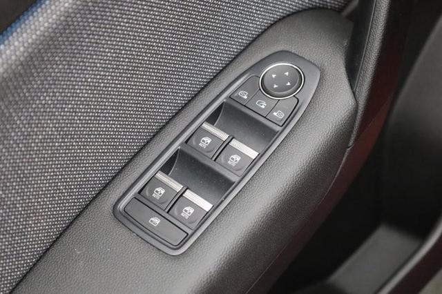 Renault Captur Techno 1.8 E-TECH Full Hybrid 158PS Automatik Sitzheizung Lenkradheizung R&uuml;ckf.Kamera PDC v+h Klimaautomatik Navi abged.Scheiben Apple CarPlay Android Auto 2xKeyless 18"LM 