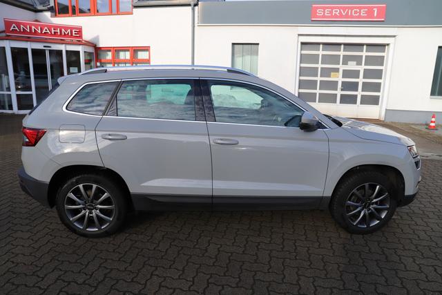 Skoda Karoq Style 1.5l TSI 150PS DSG RFK/AHK/Navi/el. Heckkl./NW-Garantie! 