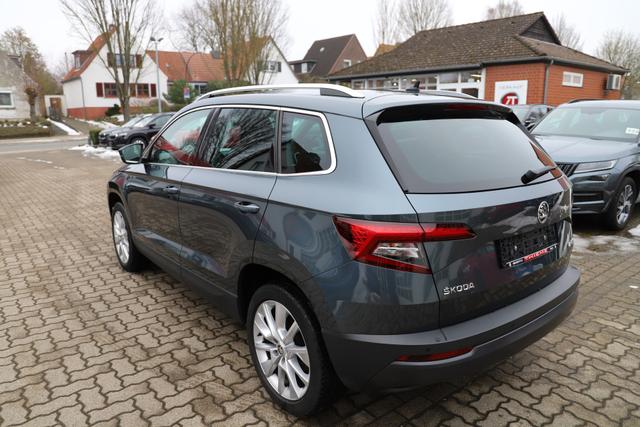 Skoda Karoq Style 1.5l TSI 150PS DSG LED/Navi/AHK/ACC/el. Heckkl./KESSY 