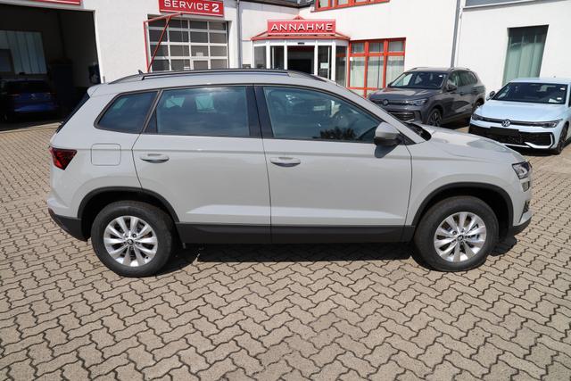 Skoda Karoq Selection 150PS TSI DSG - Navi/AHK/RFK/Lodge/KESSY/4J Garantie 